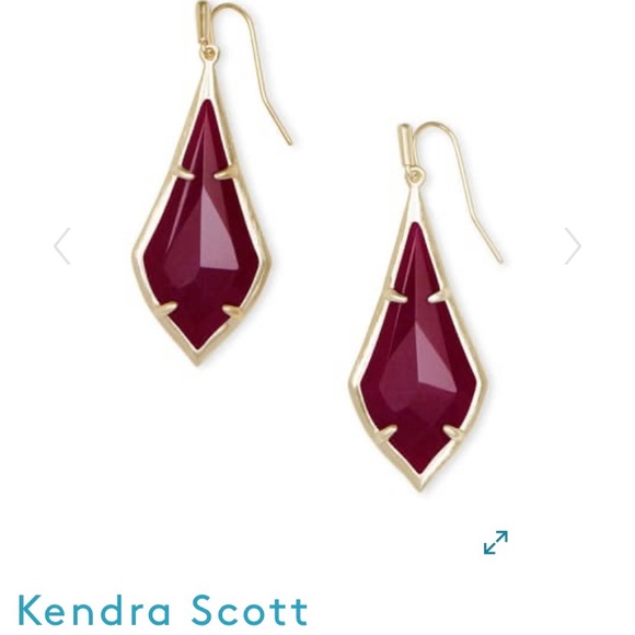 Brand New Kendra Scott Olivia earrings NWT